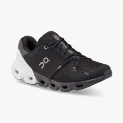 'On Running' Men's Cloudflyer 4 - Black / White -Cheap Clothing Store 71.98677 cloudflyer 4 fw22 black white m g6 1024x1024@2x